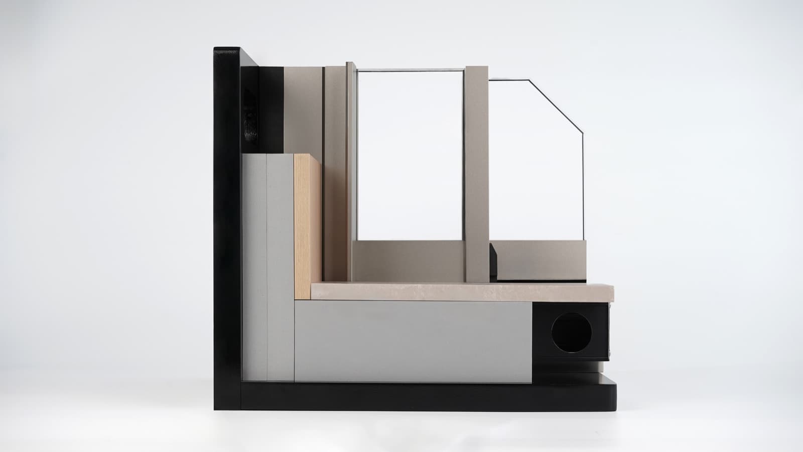 System 160 corner section cut from a production extrusion